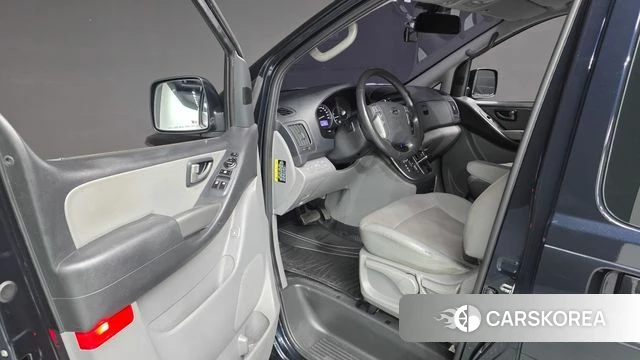 Hyundai The New Grand Starex id 4543090 из Кореи 28