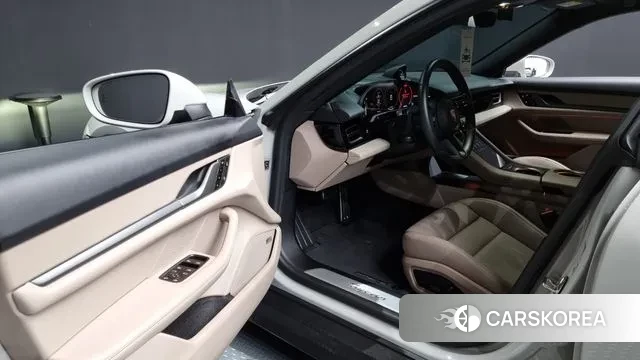 Porsche Taycan id 3371845 из Кореи 20