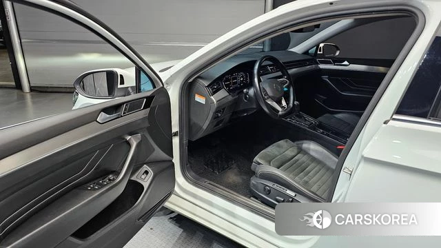 Volkswagen Passat GT (B8) id 4494989 из Кореи 30