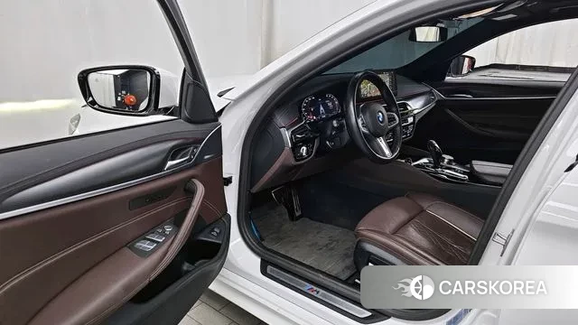 BMW 5 Series (G30) id 2993363 из Кореи 20