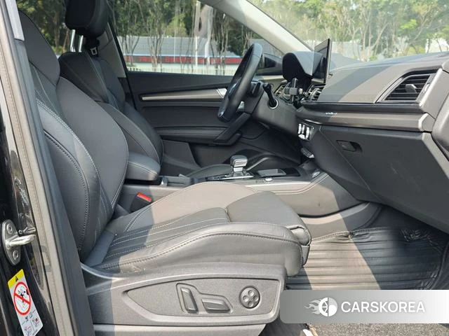 Audi Q5L id 4279335 из Китая 17