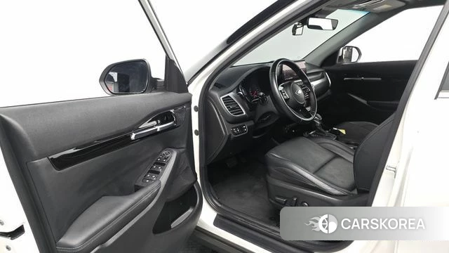 Kia Seltos id 4304149 из Кореи 31