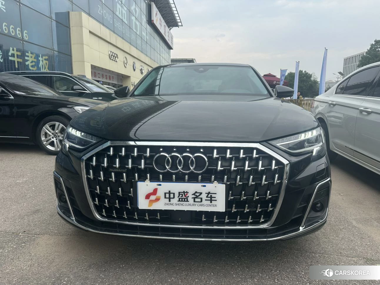 Audi A8 id 4492857 из Китая 17