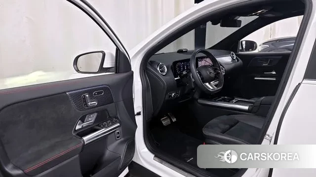 Mercedes-Benz GLA - Class H247 id 3310288 из Кореи 20