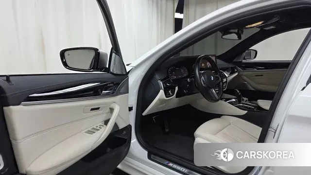 BMW 5 Series (G30) id 3777218 из Кореи 20