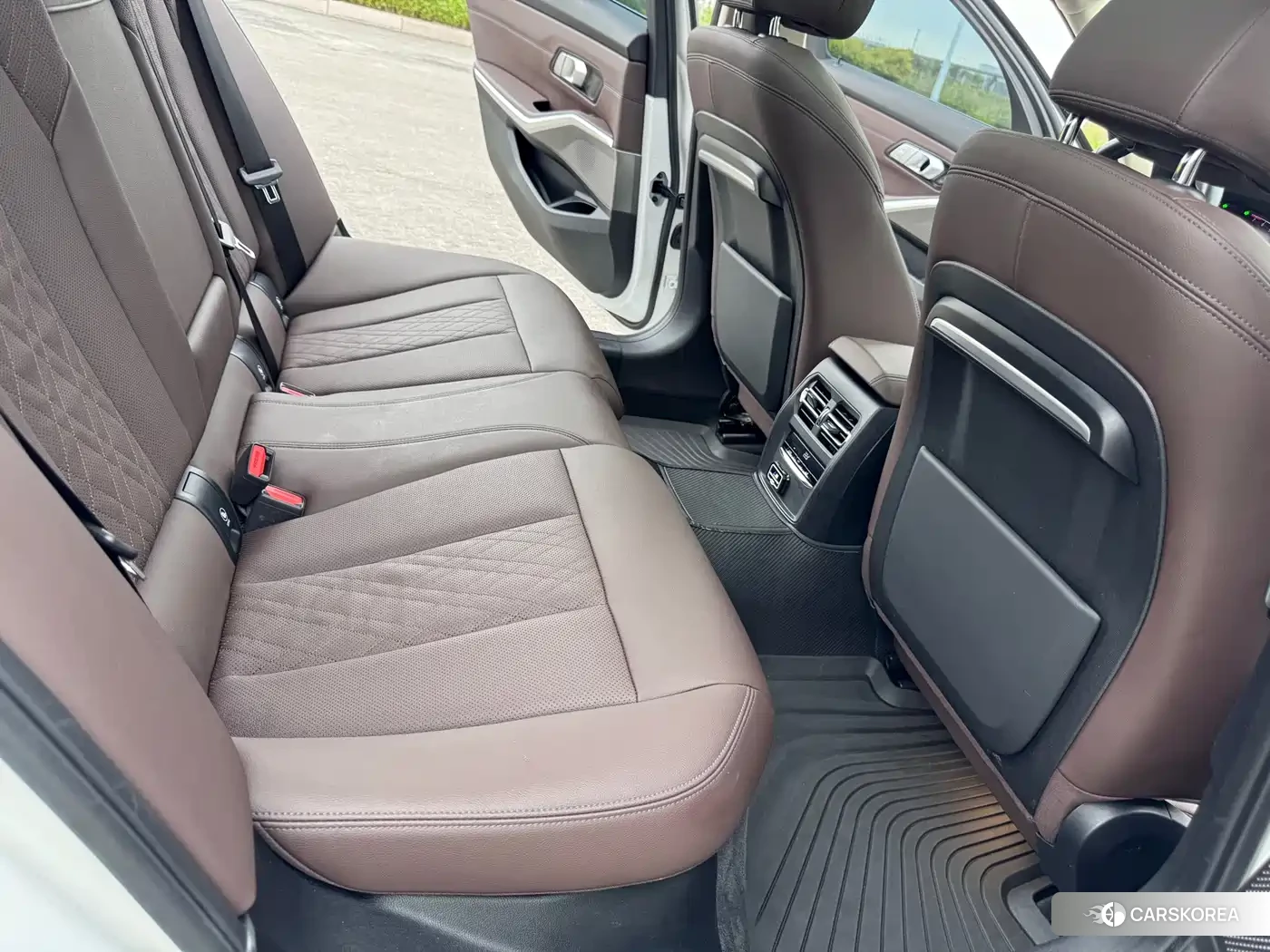 BMW 3 series id 4589098 из Китая 23
