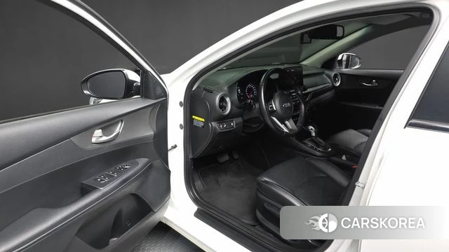 Kia Come New K3 id 4020561 из Кореи 20