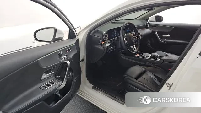 Mercedes-Benz A-Class W177 id 3385481 из Кореи 20