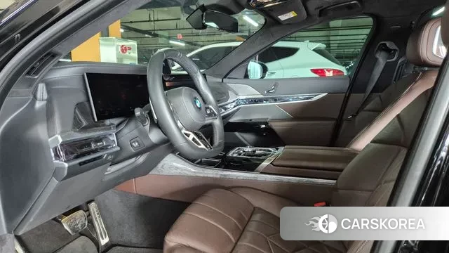 BMW 7 Series (G70) id 3415790 из Кореи 18