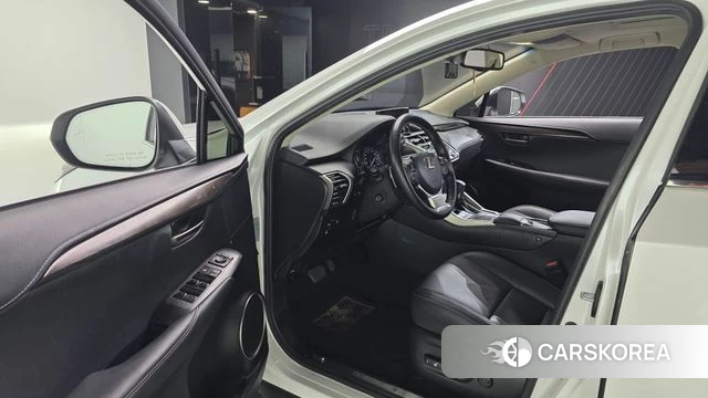 Lexus NX300h id 4717767 из Кореи 20