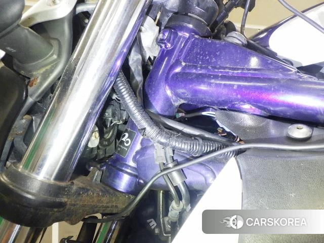 Suzuki GLADIUS 400 id 4205981 из Японии 24