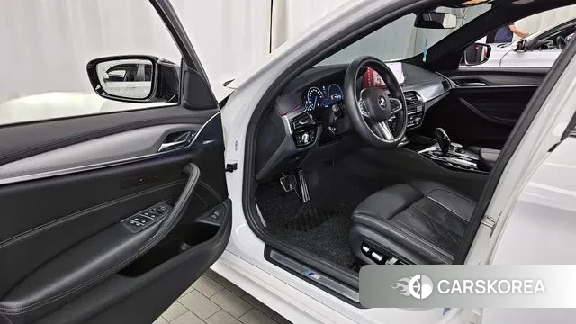 BMW 5 Series (G30) id 3060604 из Кореи 20