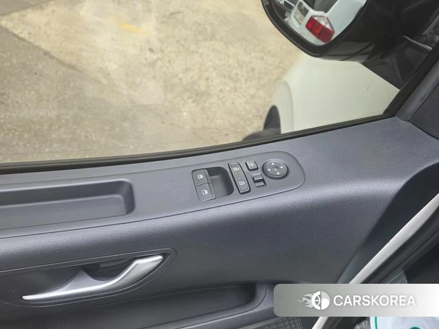 Hyundai Staria id 3940243 из Кореи 20