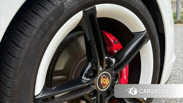 Porsche Taycan id 4625295 из Кореи 14