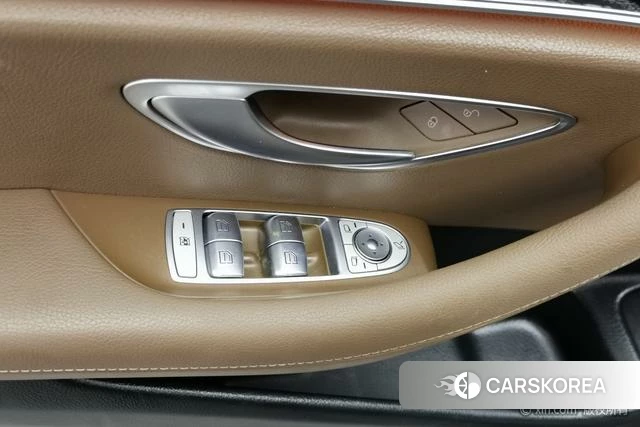 Mercedes-Benz E-class (imported) id 4298294 из Китая 24
