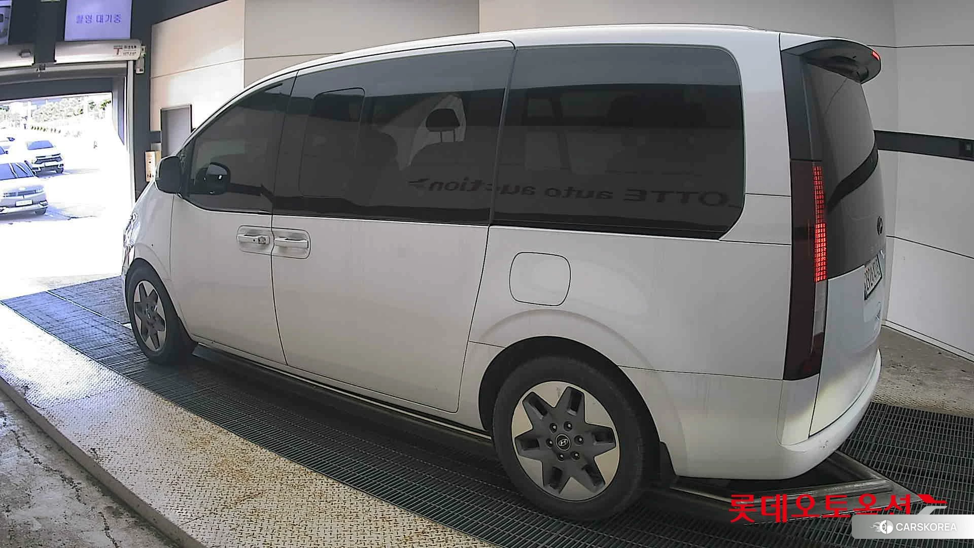 Hyundai Staria id 4679300 из Кореи 37