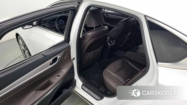 Hyundai Grandeur IG id 4615312 из Кореи 32
