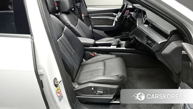 Audi e-Tron id 2989809 из Кореи 20