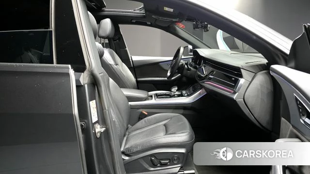 Audi Q8 (4M) id 3806739 из Кореи 20