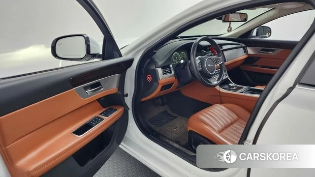 Jaguar XF (X260) id 3911945 из Кореи 20