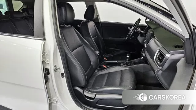 Kia Stonic id 2986921 из Кореи 20