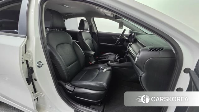 Kia Come New K3 id 3942588 из Кореи 20