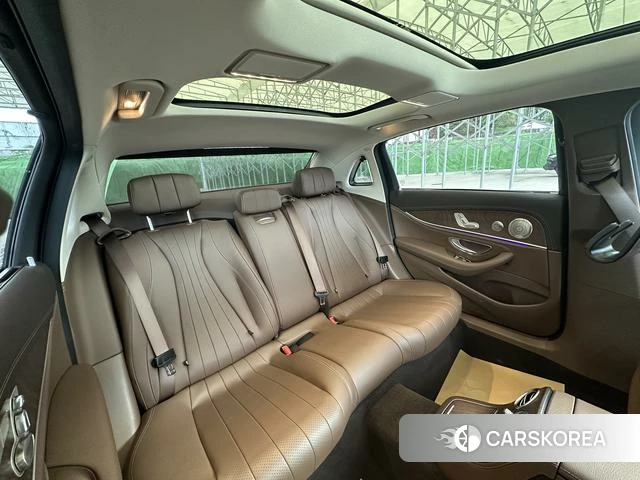 Mercedes-Benz E-class id 4290451 из Китая 17