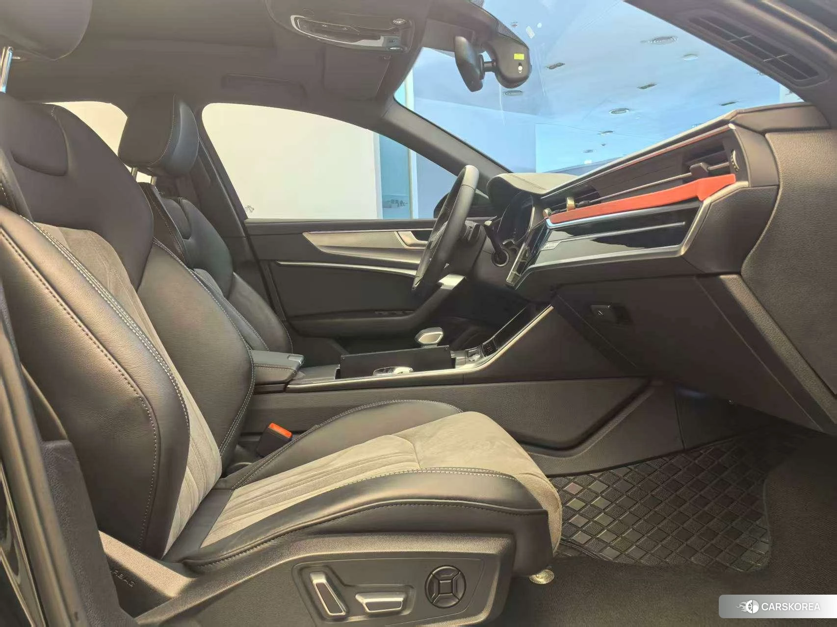 Audi A6L id 4505057 из Китая 14