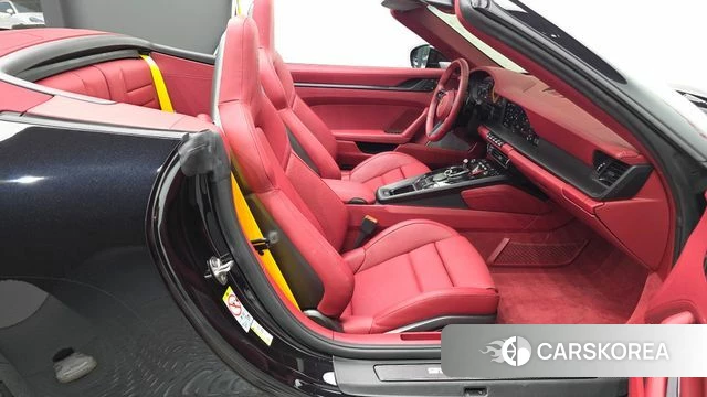 Porsche 911(992) id 4462356 из Кореи 20