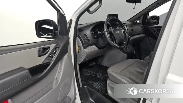 Hyundai The New Grand Starex id 3646183 из Кореи 20