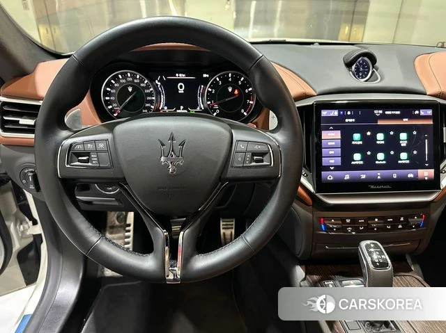 Maserati Ghibli id 4462892 из Кореи 16