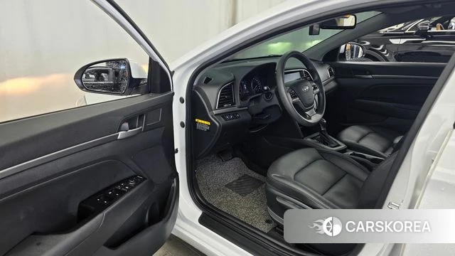 Hyundai Avante AD id 4557953 из Кореи 29