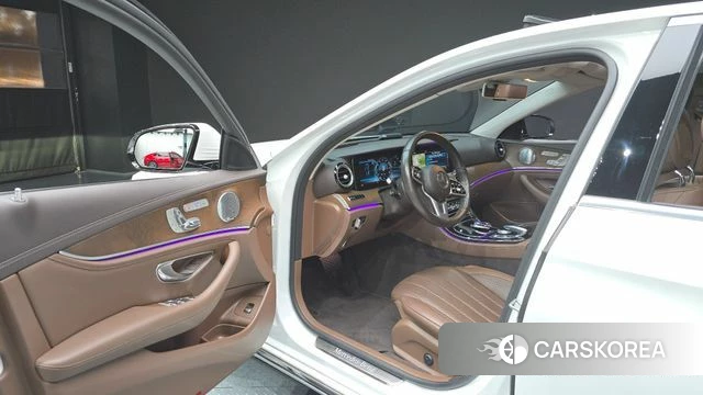Mercedes-Benz E-Class W213 id 4490778 из Кореи 32