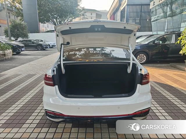 Volkswagen Lavida id 4348586 из Китая 11