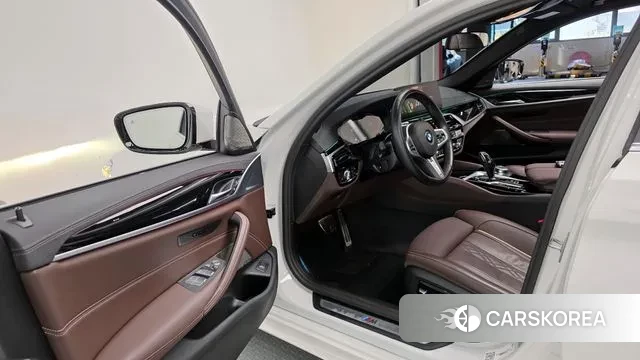 BMW 5 Series (G30) id 3272979 из Кореи 20