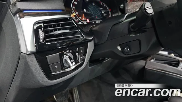 BMW 5 Series (G30) id 2639170 из Кореи 20