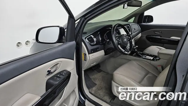 Kia The New Carnival id 2880916 из Кореи 20