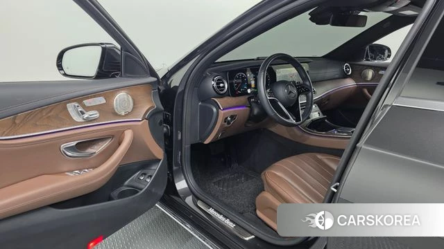 Mercedes-Benz E-Class W213 id 4480836 из Кореи 33