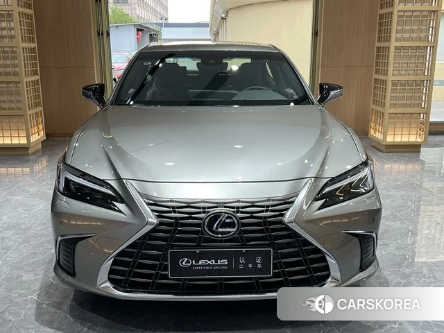 Lexus ES id 4392332 из Китая 18