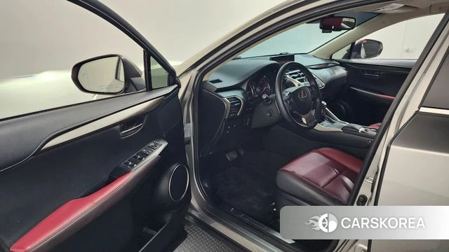 Lexus NX300h id 3886266 из Кореи 20