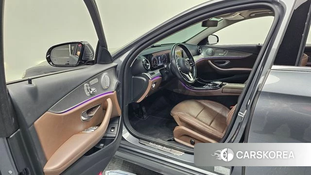 Mercedes-Benz E-Class W213 id 4914503 из Кореи 32