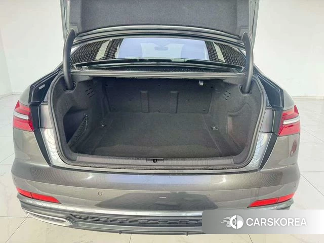 Audi A6L id 4341600 из Китая 17