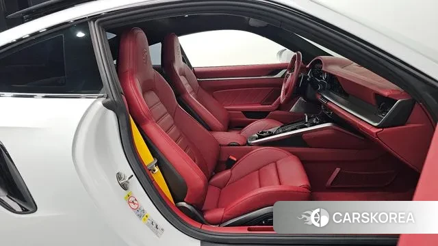 Porsche 911(992) id 3400102 из Кореи 20