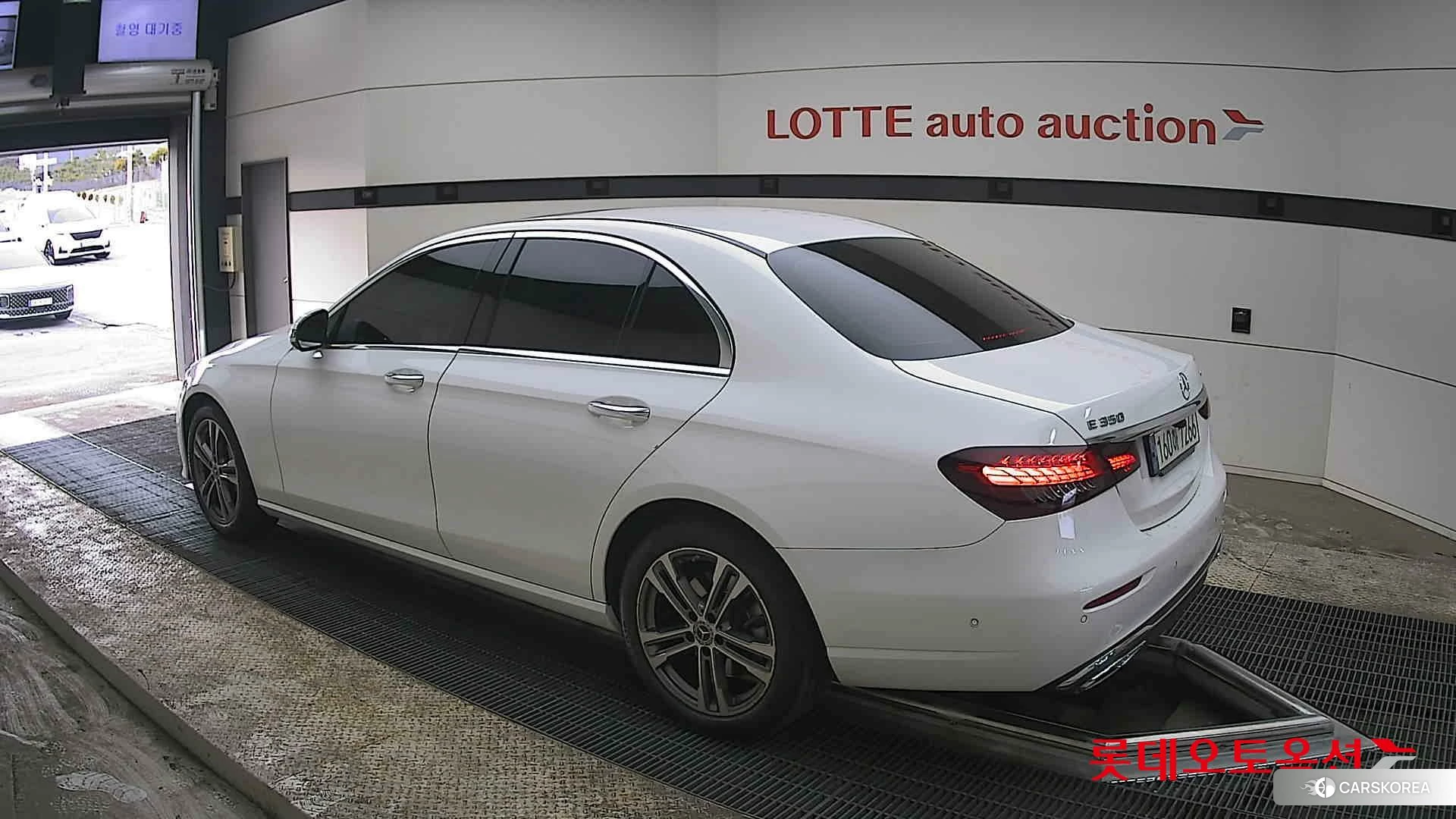 Mercedes-Benz Mercedes-Benz E350 4MATIC id 3875672 из Кореи 38