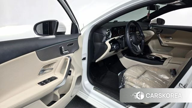Mercedes-Benz A-Class W177 id 4783978 из Кореи 30