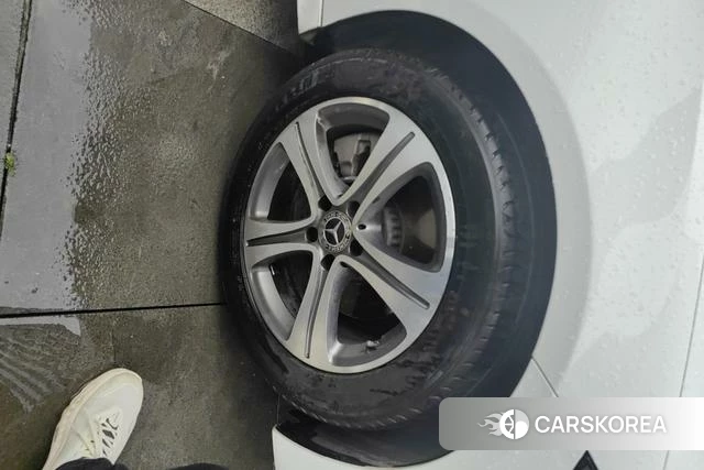 Mercedes-Benz Class C id 4291067 из Китая 17