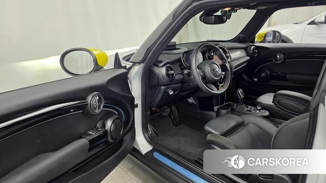 Mini Cooper Electric id 4792820 из Кореи 20