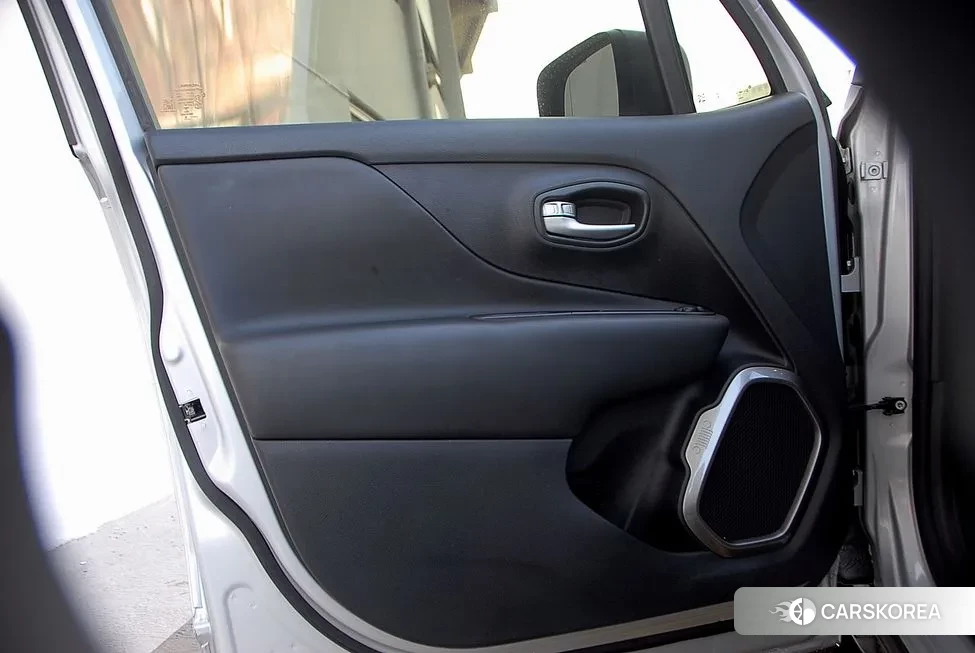 Jeep Renegade id 1067164 из Кореи 19