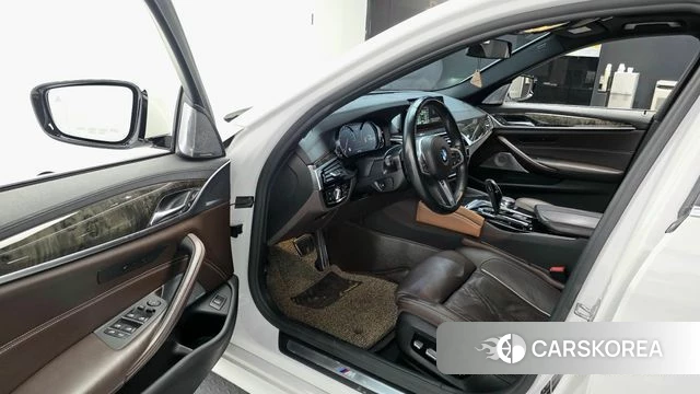 BMW 5 Series (G30) id 4856470 из Кореи 20