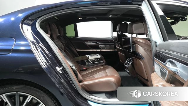 BMW 7 Series (G11) id 4179167 из Кореи 20